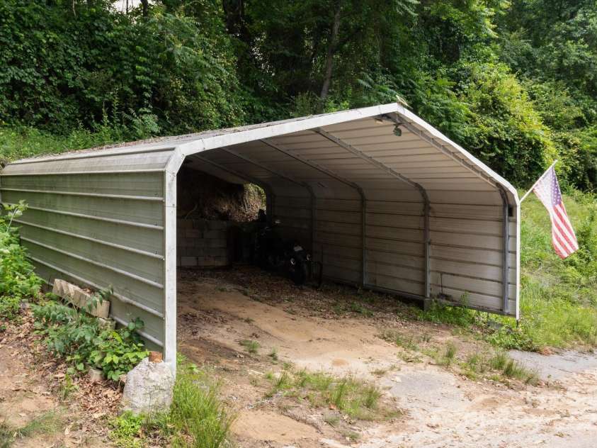 76 Lookout Road, Asheville, NC 28804.  MLS# CAR4255885, YatesRealty ID 18642. 