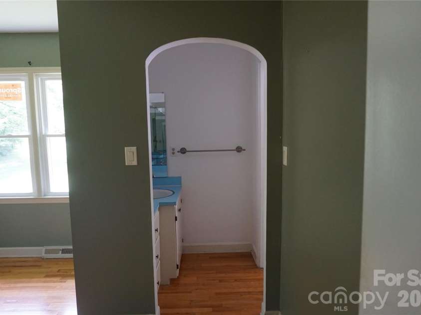 620 Diamondhead Drive, Lenoir, NC 28645.  MLS# CAR4340105, YatesRealty ID 18643. 