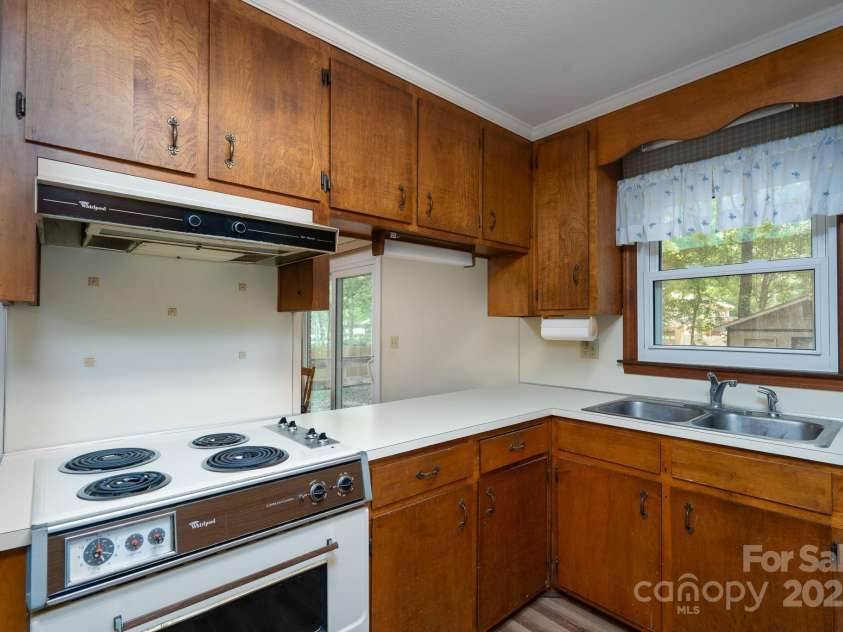 403 Cherrywood Lane, Albemarle, NC 28001.  MLS# CAR4260137, YatesRealty ID 18644. 