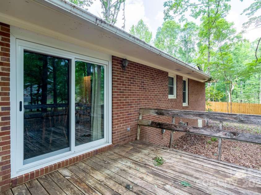 403 Cherrywood Lane, Albemarle, NC 28001.  MLS# CAR4260137, YatesRealty ID 18644. 