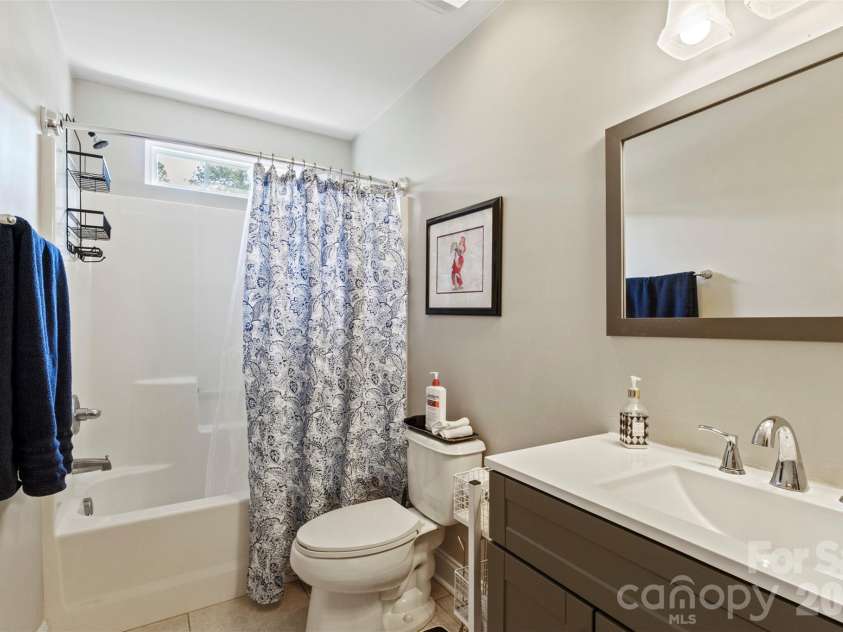 7355 Drury Lane, Denver, NC 28037.  MLS# CAR4365592, YatesRealty ID 18644. Bath 