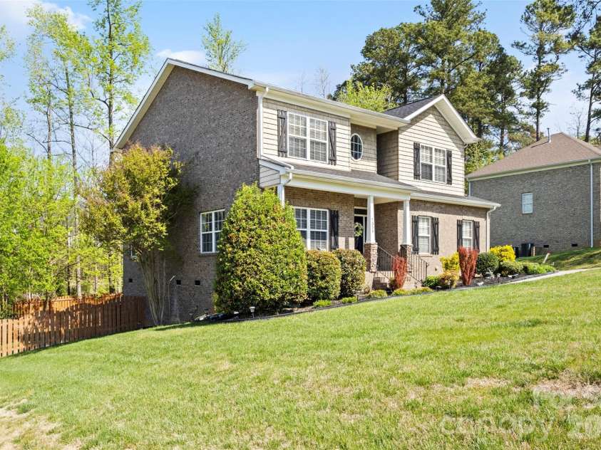7355 Drury Lane, Denver, NC 28037.  MLS# CAR4365592, YatesRealty ID 18644. Spacious Homesite with wooded privacy 