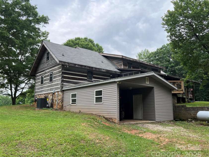 3014 Haigler Road, Monroe, NC 28110.  MLS# CAR4244550, YatesRealty ID 18645. 