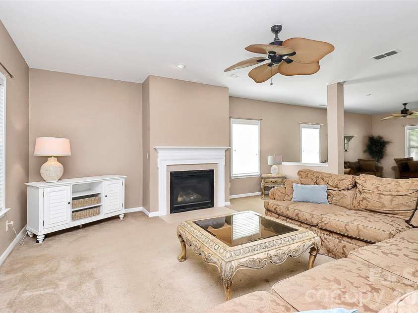 1817 Tradd Avenue, Clover, SC 29710.  MLS# CAR4266839, YatesRealty ID 18647. Great Room