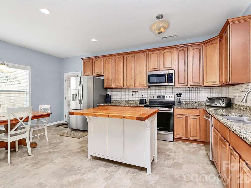 1817 Tradd Avenue, Clover, SC 29710.  MLS# CAR4266839, YatesRealty ID 18647. Kitchen