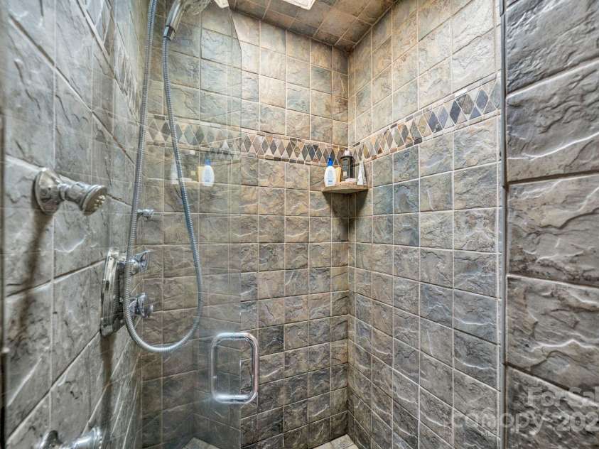 540 Upper Paw Paw Road, Marshall, NC 28753.  MLS# CAR4268220, YatesRealty ID 18647. 