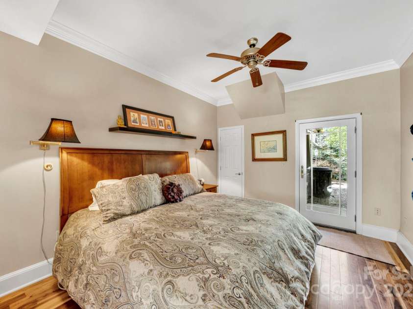 540 Upper Paw Paw Road, Marshall, NC 28753.  MLS# CAR4268220, YatesRealty ID 18647. 