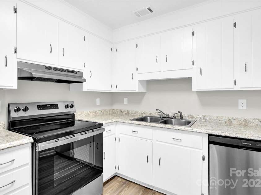 8303 Hemby Wood Drive, Indian Trail, NC 28079.  MLS# CAR4252958, YatesRealty ID 18649. 