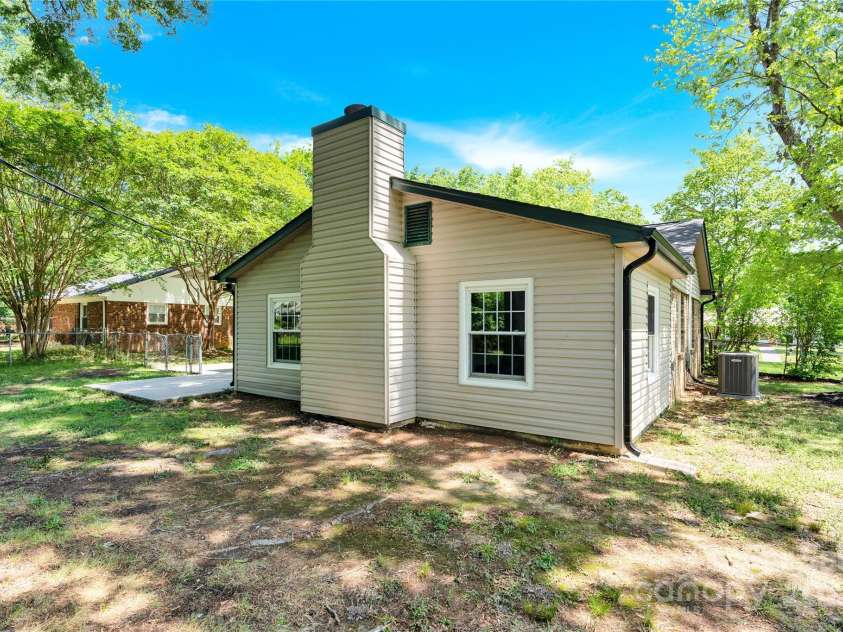 8303 Hemby Wood Drive, Indian Trail, NC 28079.  MLS# CAR4252958, YatesRealty ID 18649. 