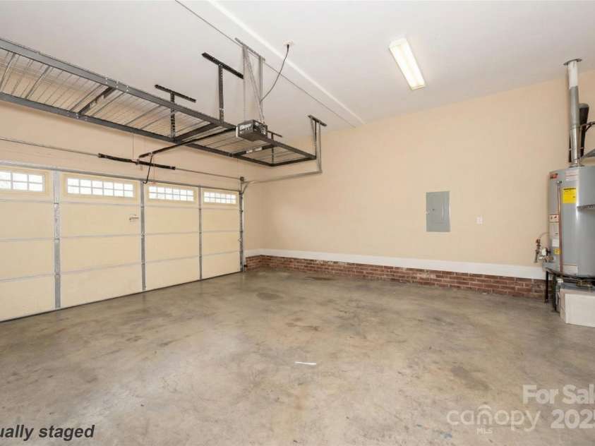 283 Norwood Hills Drive, Winston Salem, NC 27107.  MLS# CAR4333482, YatesRealty ID 1865. 