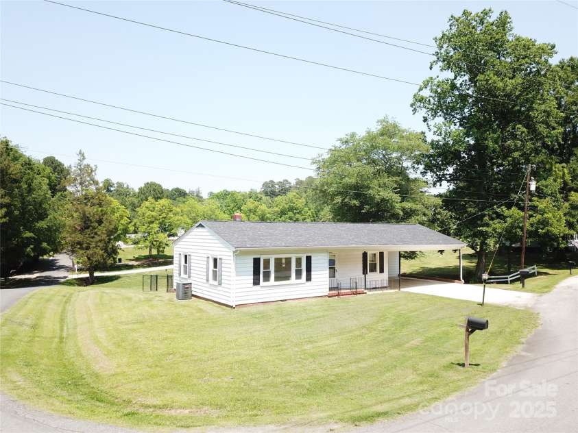8095 New Street, Mount Pleasant, NC 28124.  MLS# CAR4264803, YatesRealty ID 18650. 