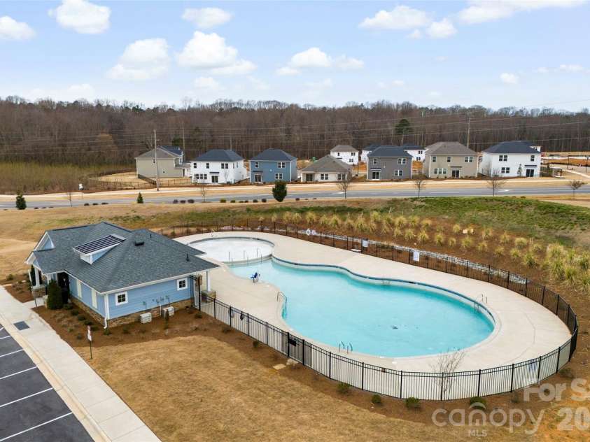 916 Clementine Road, Monroe, NC 28110.  MLS# CAR4367098, YatesRealty ID 18652. 