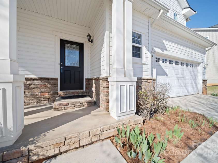 576 Putting Drive, Fort Mill, SC 29715.  MLS# CAR4233809, YatesRealty ID 18653. 