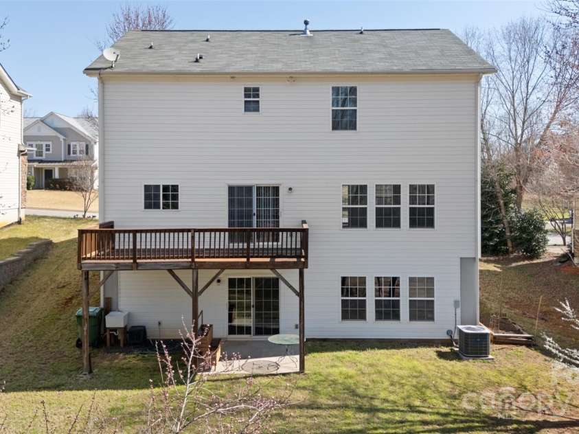 576 Putting Drive, Fort Mill, SC 29715.  MLS# CAR4233809, YatesRealty ID 18653. 