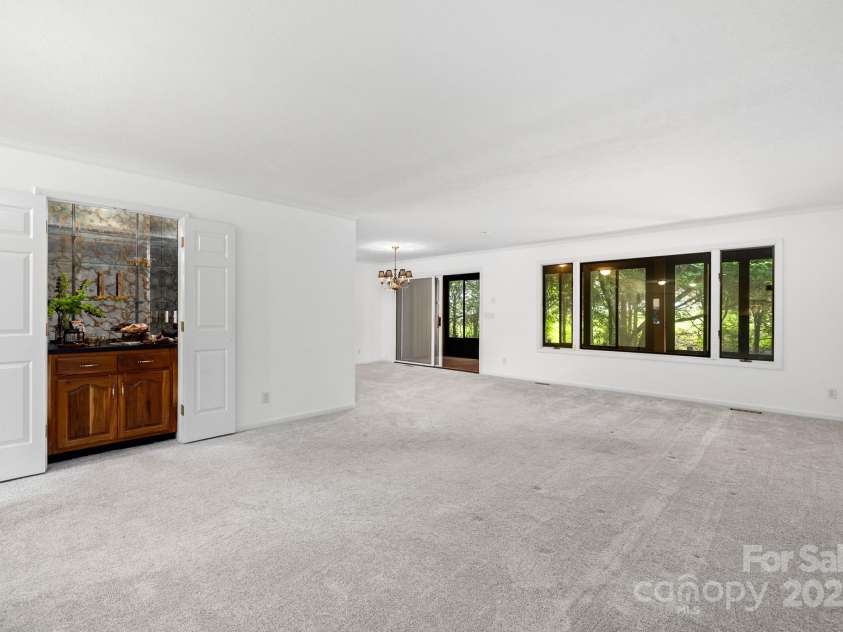 115 #2 Bent Tree Drive, Hendersonville, NC 28739.  MLS# CAR4252102, YatesRealty ID 18654. 