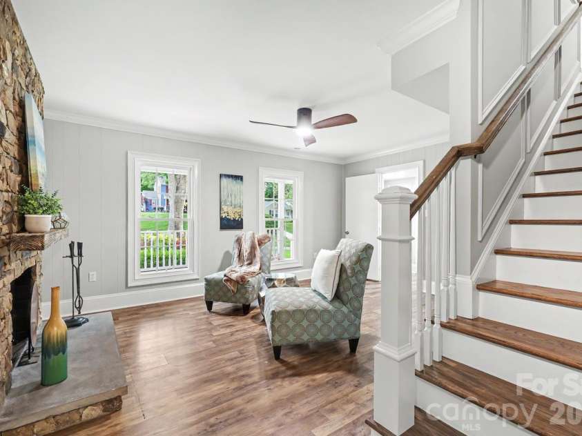 917 Winter Wood Drive, Matthews, NC 28105.  MLS# CAR4364002, YatesRealty ID 18654. 