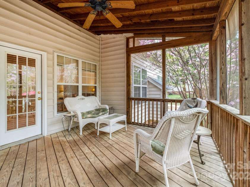 2620 Shady Reach Lane, Charlotte, NC 28214.  MLS# CAR4250616, YatesRealty ID 18655. 