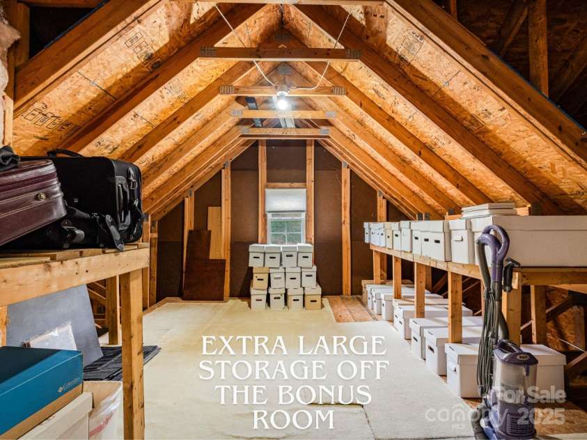 2620 Shady Reach Lane, Charlotte, NC 28214.  MLS# CAR4250616, YatesRealty ID 18655. Large Storage Area- 19.8 x 15.10