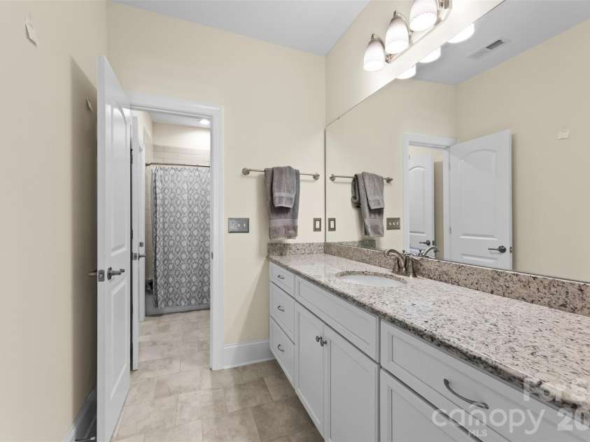 6296 Chimney Bluff Road, Lancaster, SC 29720.  MLS# CAR4369565, YatesRealty ID 18656. Jack and Jill Bathroom