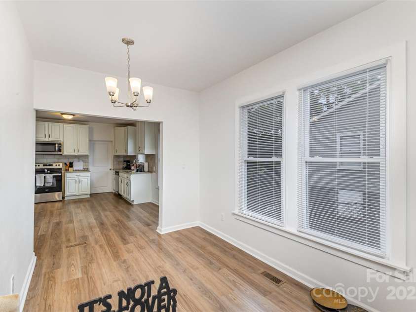 417 Broad Street, Gastonia, NC 28052.  MLS# CAR4257923, YatesRealty ID 18658. 