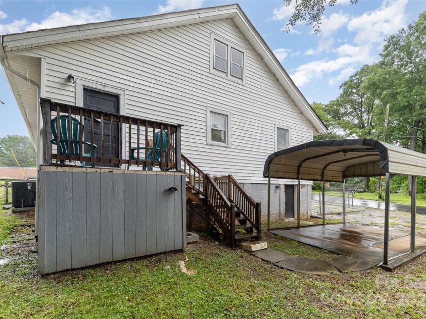 417 Broad Street, Gastonia, NC 28052.  MLS# CAR4257923, YatesRealty ID 18658. 