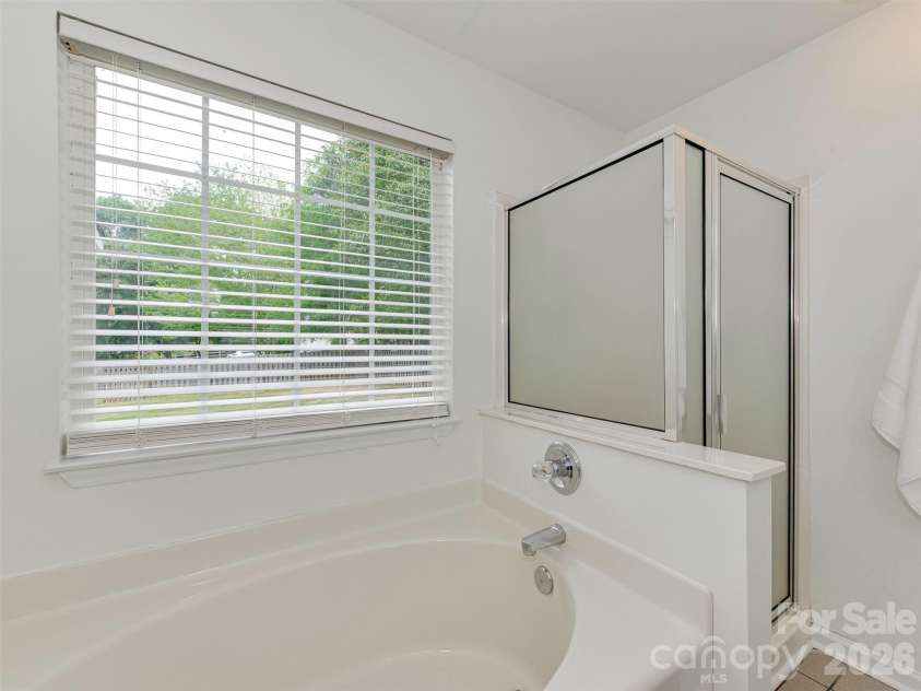 9221 Forest Green Drive, Charlotte, NC 28227.  MLS# CAR4376367, YatesRealty ID 18658. 