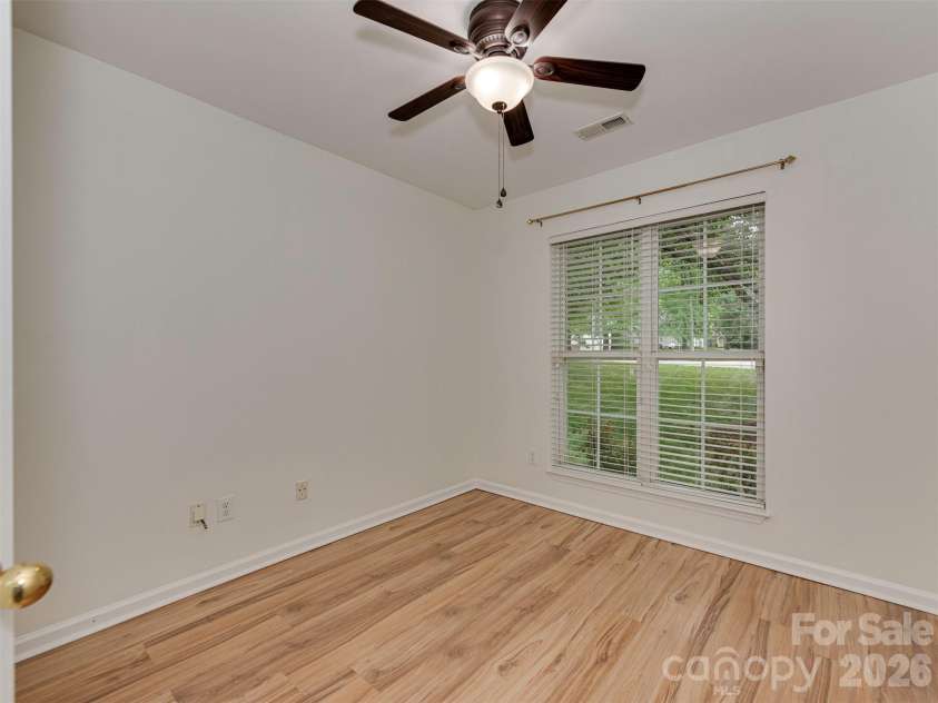 9221 Forest Green Drive, Charlotte, NC 28227.  MLS# CAR4376367, YatesRealty ID 18658. 