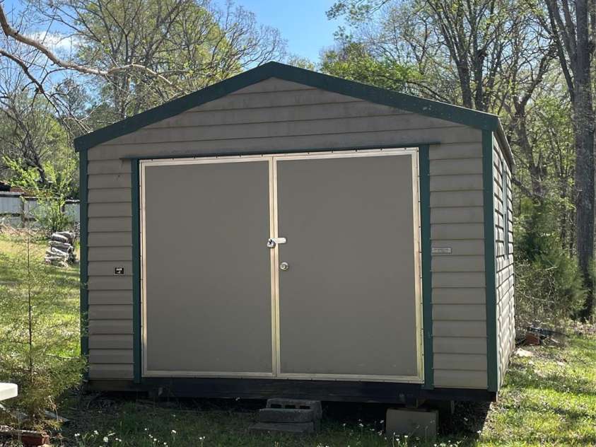 215 Old Dixie Road, Lancaster, SC 29720.  MLS# CAR4244498, YatesRealty ID 18659. 