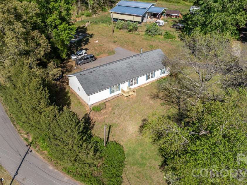 3634 Hillview Drive, Conover, NC 28613.  MLS# CAR4369211, YatesRealty ID 18659. 