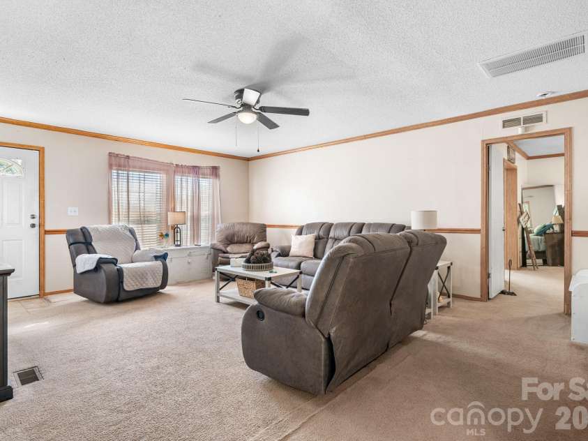 3634 Hillview Drive, Conover, NC 28613.  MLS# CAR4369211, YatesRealty ID 18659. 