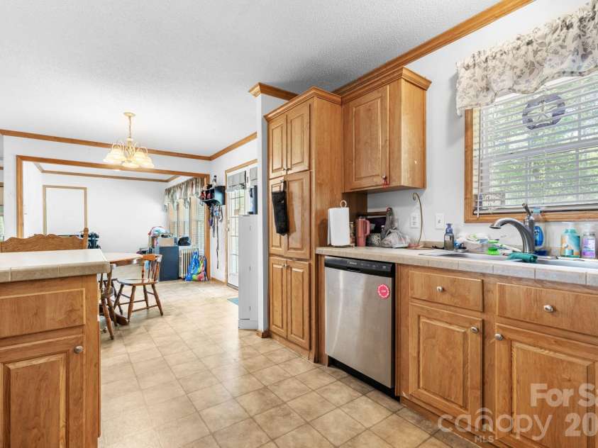 3634 Hillview Drive, Conover, NC 28613.  MLS# CAR4369211, YatesRealty ID 18659. 