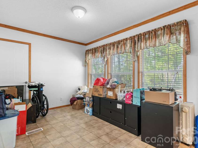 3634 Hillview Drive, Conover, NC 28613.  MLS# CAR4369211, YatesRealty ID 18659. 