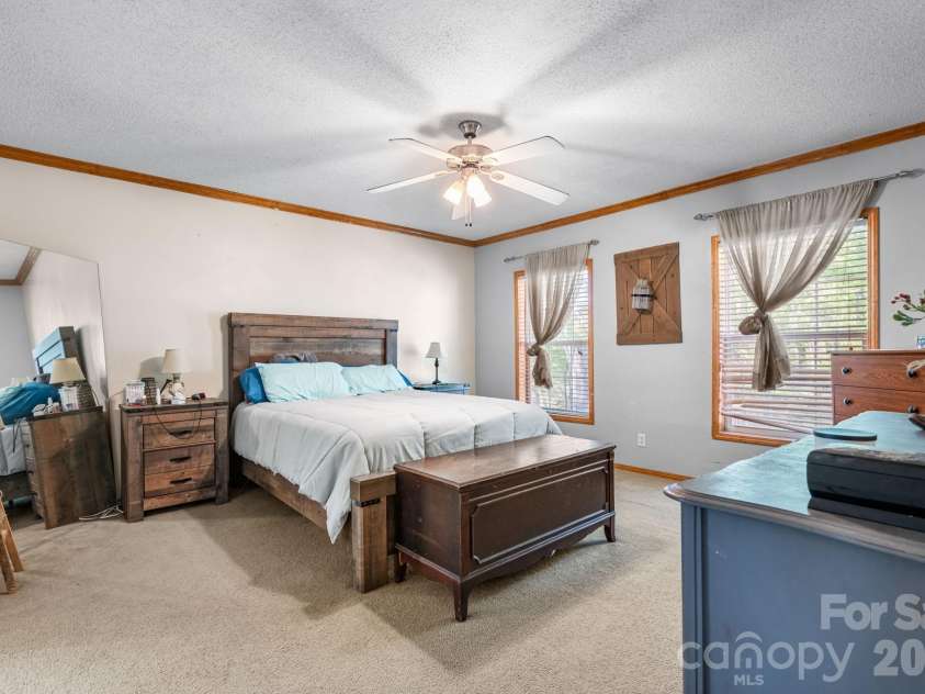 3634 Hillview Drive, Conover, NC 28613.  MLS# CAR4369211, YatesRealty ID 18659. 