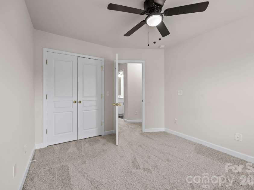 2750 Avalon Loop Road, Charlotte, NC 28269.  MLS# CAR4376282, YatesRealty ID 18660. 2nd bedroom upstairs