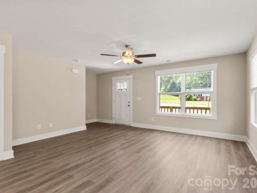 236 Elizabeth Avenue, Forest City, NC 28043.  MLS# CAR4252313, YatesRealty ID 18661. Entry & LR