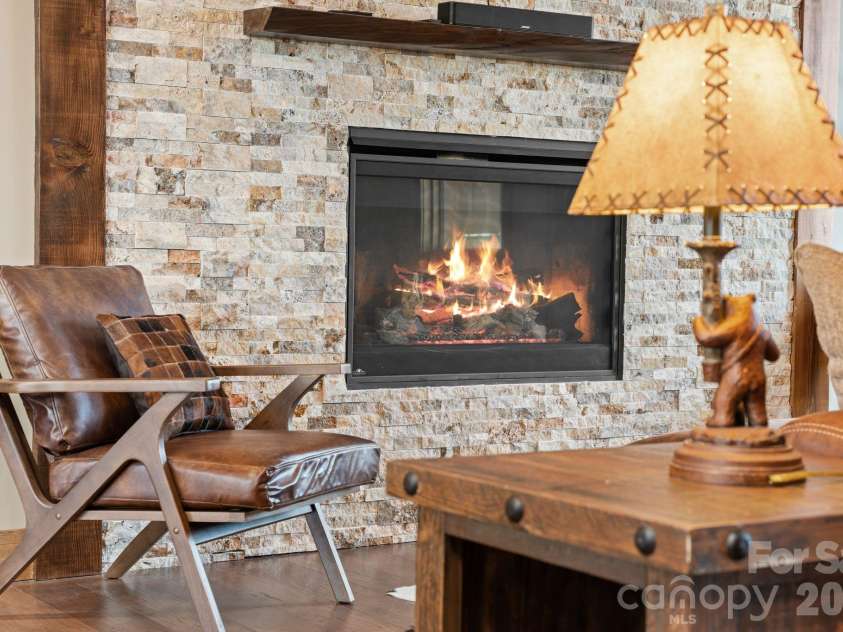 296 Austin Mountain Drive, Burnsville, NC 28714.  MLS# CAR4360900, YatesRealty ID 18662. 