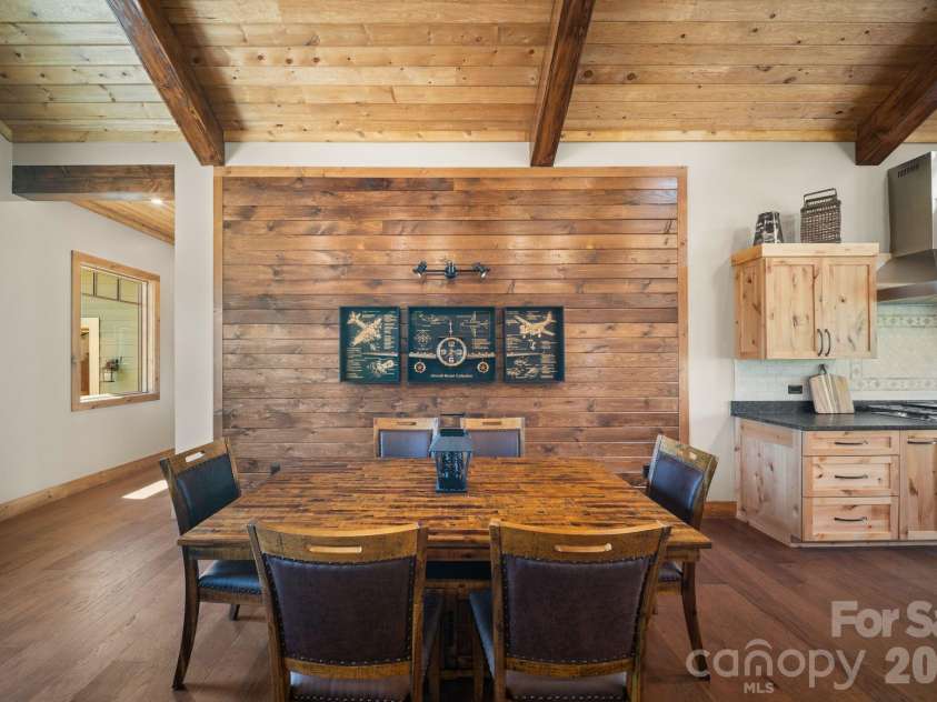 296 Austin Mountain Drive, Burnsville, NC 28714.  MLS# CAR4360900, YatesRealty ID 18662. 