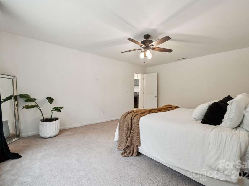 5113 Saddleback Drive, Mount Holly, NC 28120.  MLS# CAR4264061, YatesRealty ID 18662. 