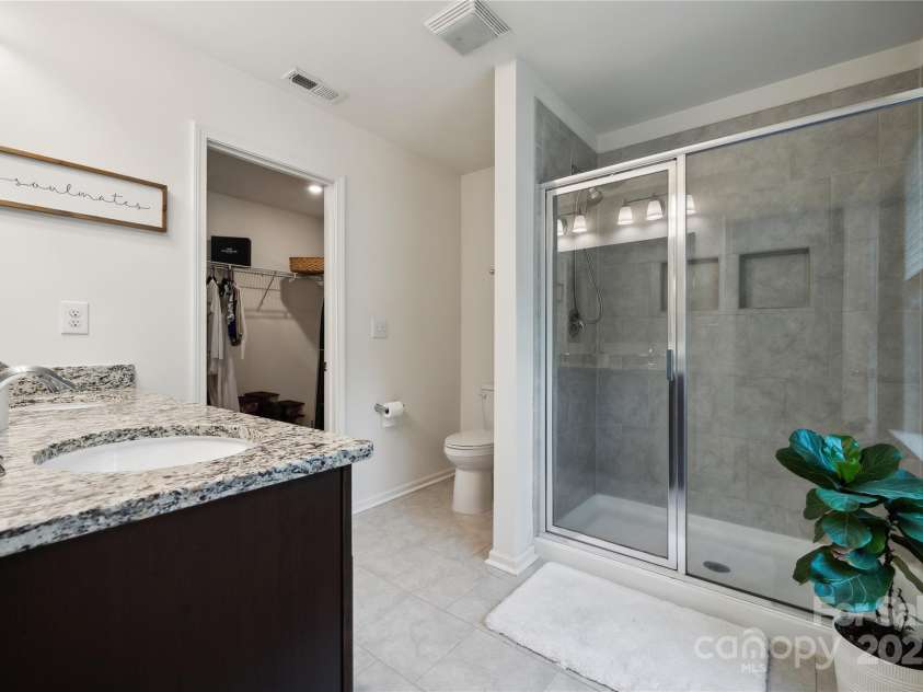 5113 Saddleback Drive, Mount Holly, NC 28120.  MLS# CAR4264061, YatesRealty ID 18662. 