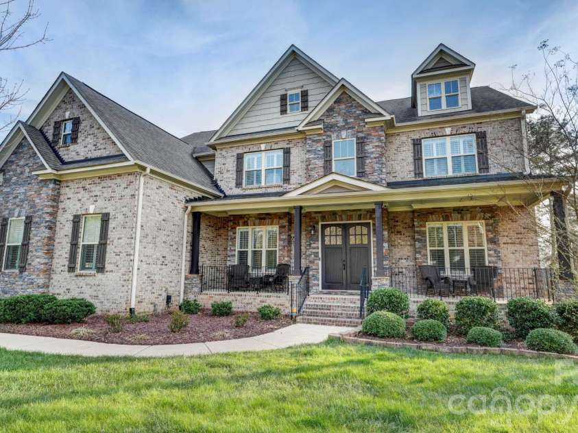 2708 Runyon Court, York, SC 29745.  MLS# CAR4370340, YatesRealty ID 18664. 