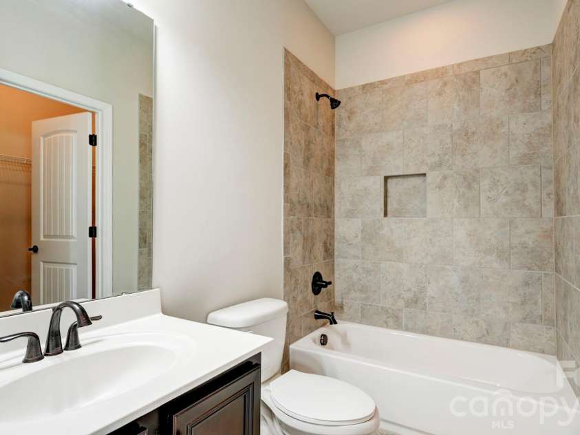 2708 Runyon Court, York, SC 29745.  MLS# CAR4370340, YatesRealty ID 18664. 