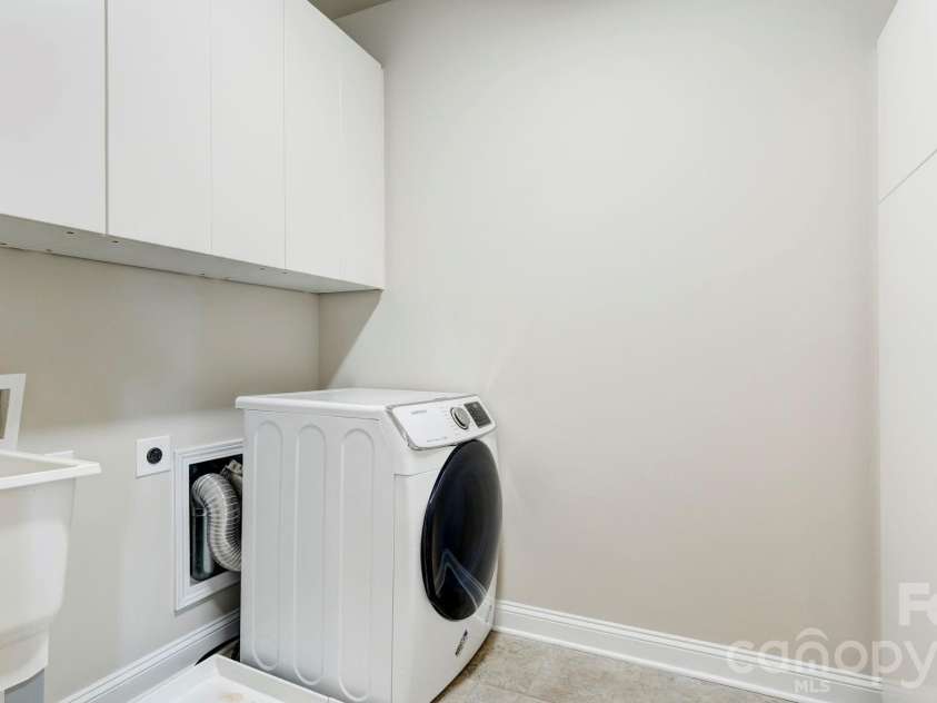 2708 Runyon Court, York, SC 29745.  MLS# CAR4370340, YatesRealty ID 18664. 