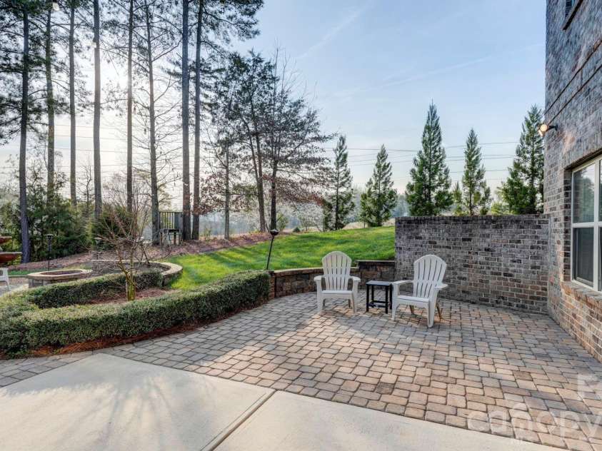 2708 Runyon Court, York, SC 29745.  MLS# CAR4370340, YatesRealty ID 18664. 