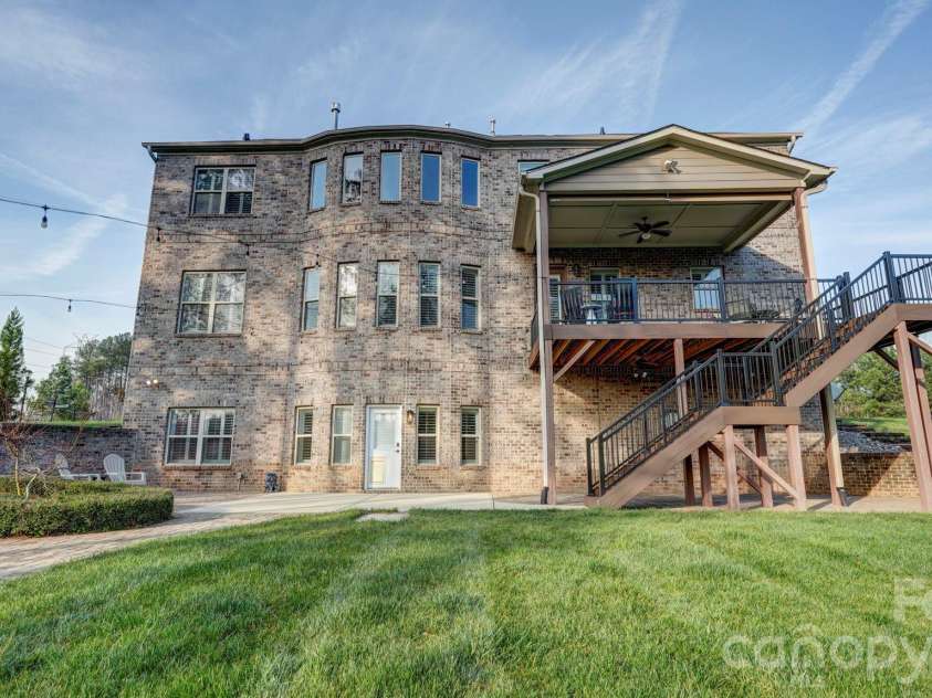 2708 Runyon Court, York, SC 29745.  MLS# CAR4370340, YatesRealty ID 18664. 