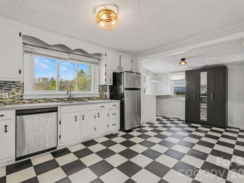 3885 Mt Hope Church Road, Salisbury, NC 28146.  MLS# CAR4362404, YatesRealty ID 18665. 