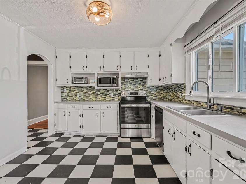 3885 Mt Hope Church Road, Salisbury, NC 28146.  MLS# CAR4362404, YatesRealty ID 18665. 