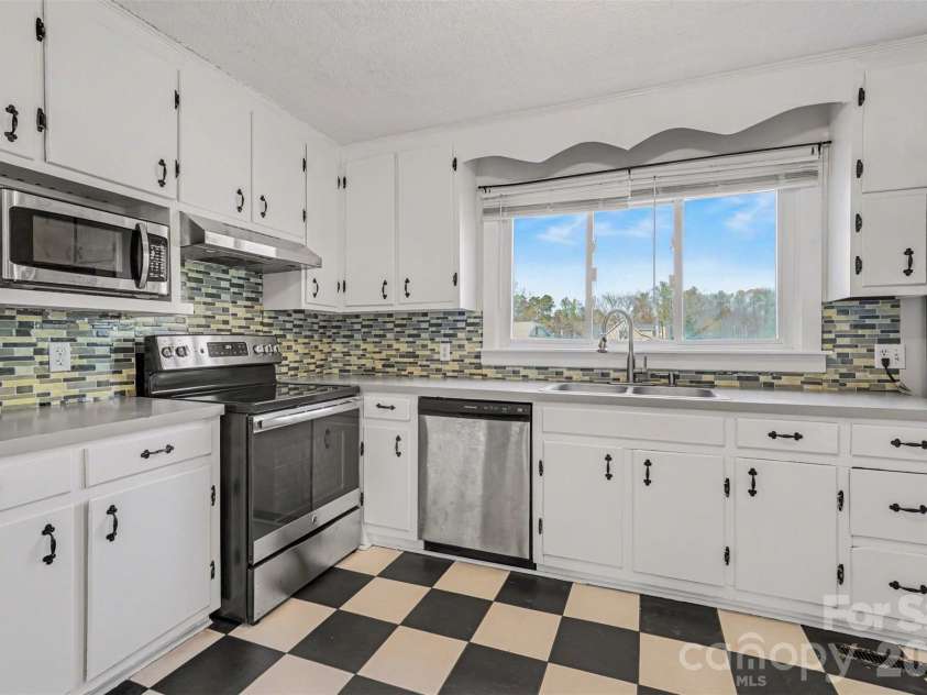 3885 Mt Hope Church Road, Salisbury, NC 28146.  MLS# CAR4362404, YatesRealty ID 18665. 