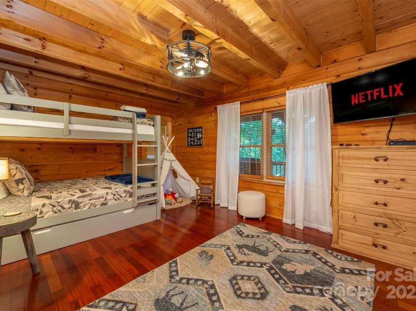 45 Ginger Lane, Waynesville, NC 28785.  MLS# CAR4256297, YatesRealty ID 18665. Bedroom on Mail Level