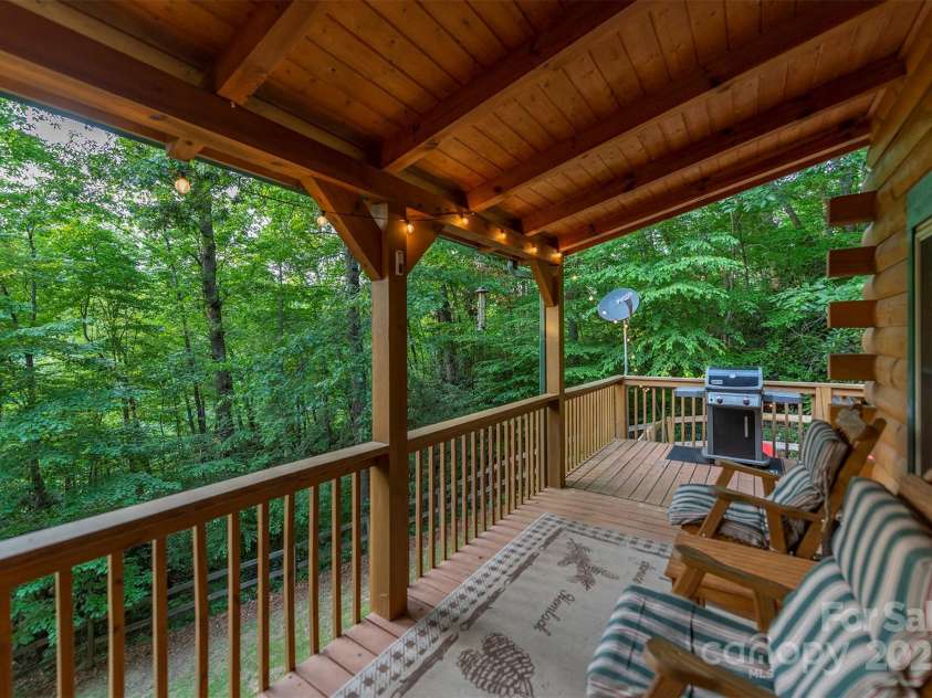 45 Ginger Lane, Waynesville, NC 28785.  MLS# CAR4256297, YatesRealty ID 18665. Front Porch