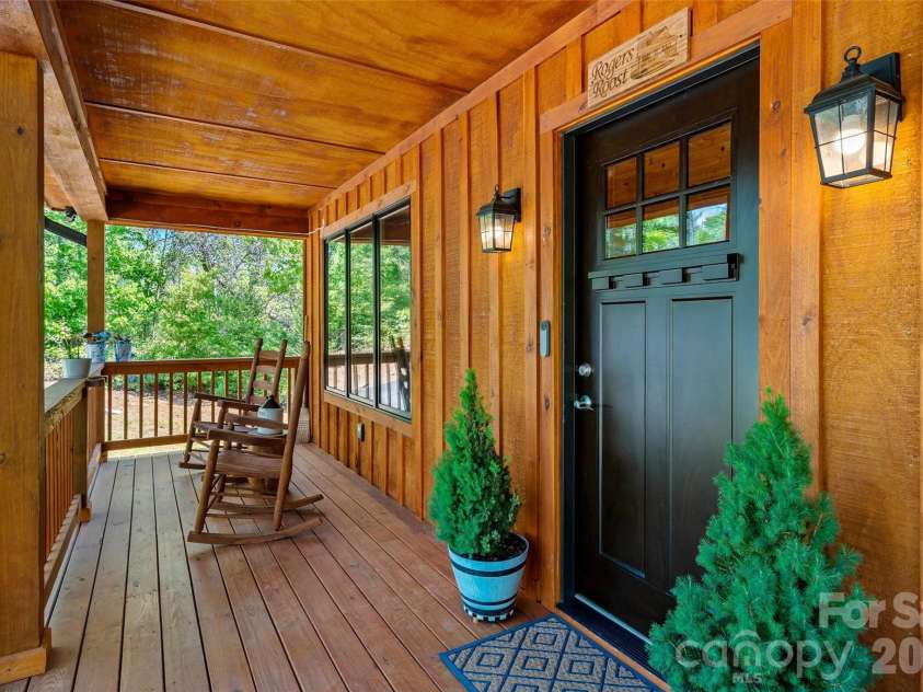 3122 Bear Paw Avenue, Valdese, NC 28690.  MLS# CAR4373638, YatesRealty ID 18666. 